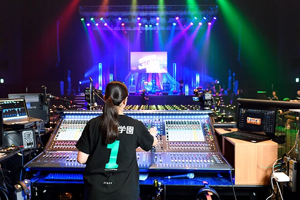 レコーディングエンジニア コンサートpaの専門学校 東放学園音響専門学校 音響技術科 レコーディングエンジニア コンサートpaの専門学校 東放学園音響専門学校 音響技術科