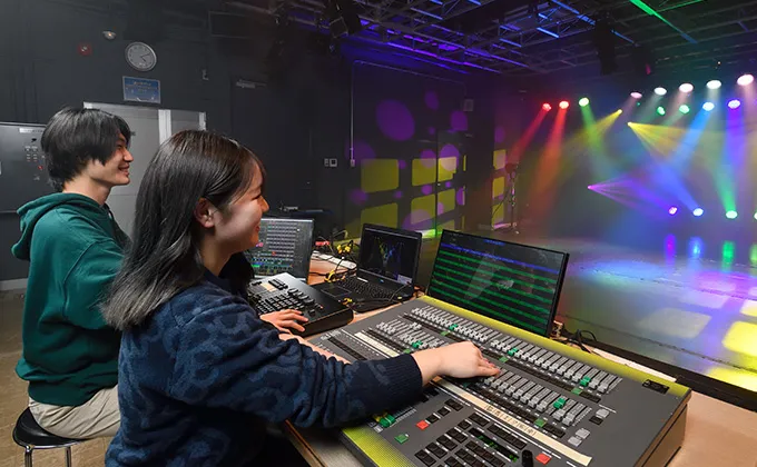 コンサート照明スタッフになるには