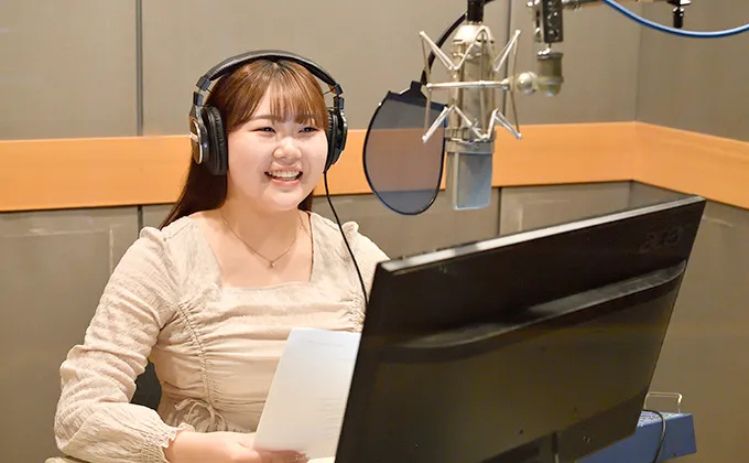 ナレーターになるには?その方法と必要なスキルについて