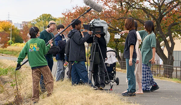 「卒業制作」では監督としてオリジナル映画を制作