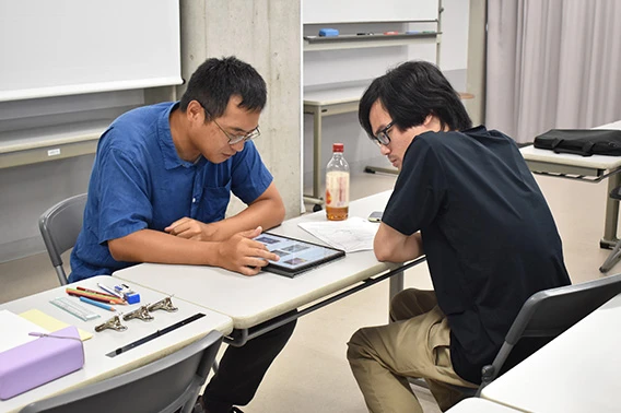 個別サポートで、就職・デビューへ