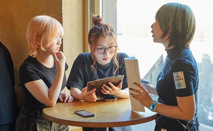 ファンクラブスタッフになるには