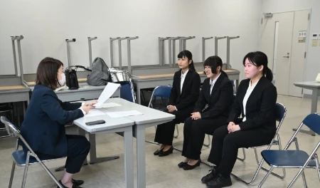 早期から始まる 就職講座