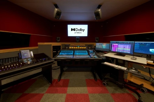 学ぶ相手は、“現役スタッフ”。現場のプロが教える