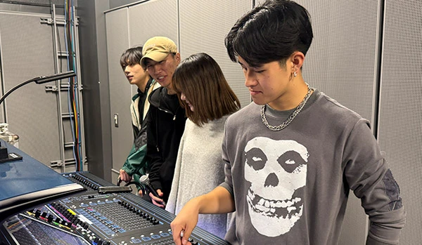学園祭のライブでPAを担当！