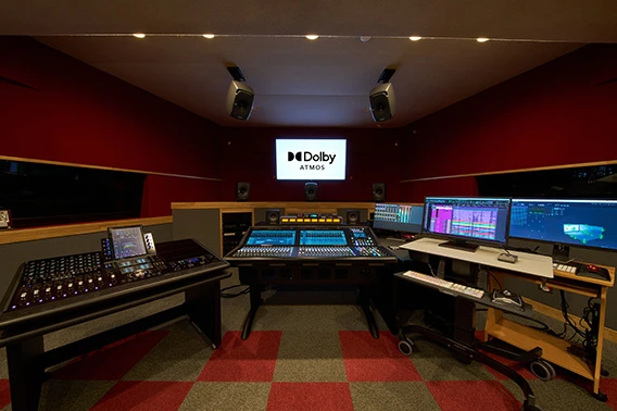 プロも驚く、最先端の音響スタジオ