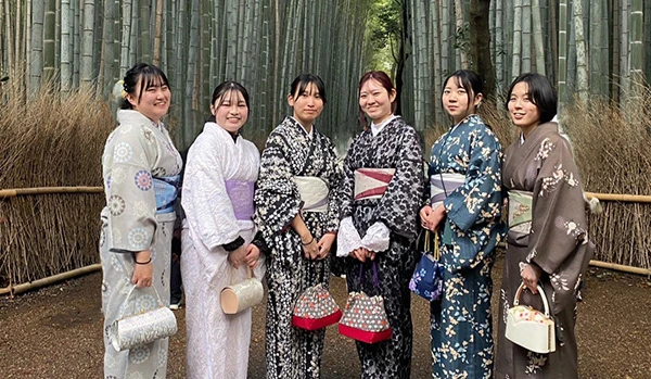 クラスメイトと卒業旅行で京都を満喫!