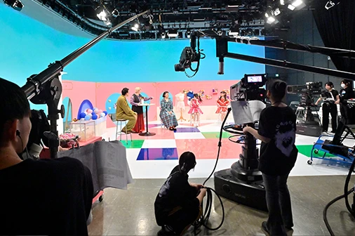 業界直結カリキュラム